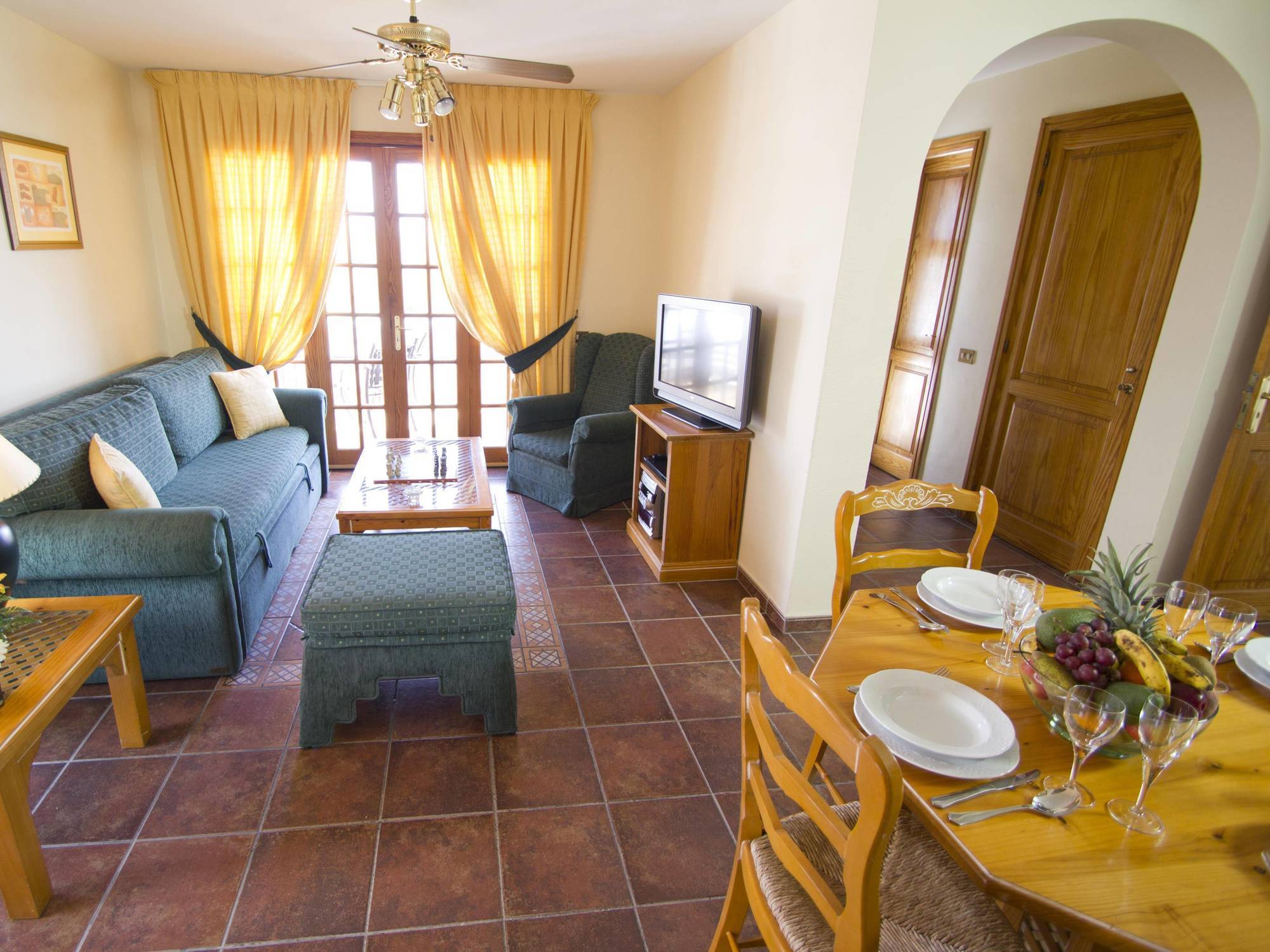 Royal Tenerife Country Club Apartahotel 3*